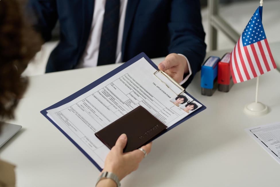 Documentaci&oacute;n migratoria para entrevista y proceso consular
